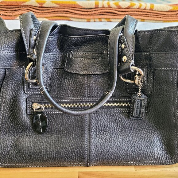 Mint Condition Y2K Coach Penelope Pebbled Black Leather  Satchel/Handbag - Picture 4 of 6
